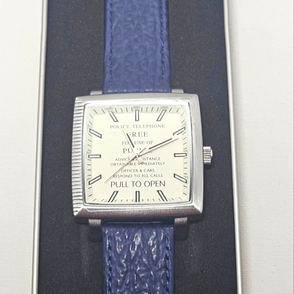 Doctor Who Tardis Watch Police Box Blue Band (Needs Battery)